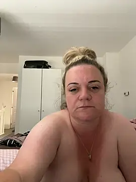 Piper Milf 36 online show from July 17, 2026, 10:55 am