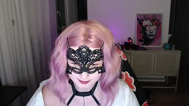 Snapshot of LunaXcherry chatting on February 24, 2026, 7:12 pm LunaXcherry online show from February 24, 2026, 7:12 pm