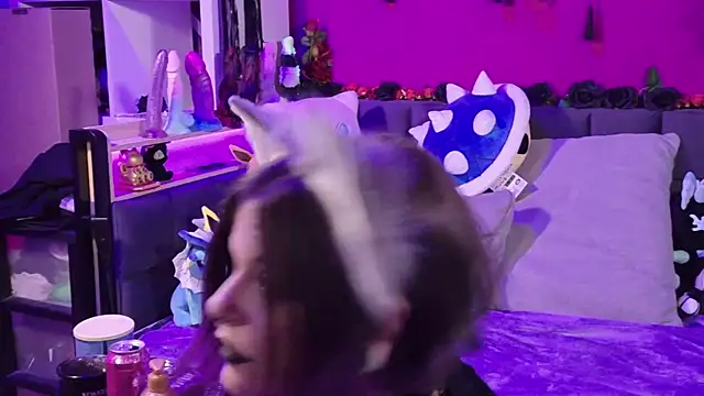 ViGothFox online show from April 16, 2026, 9:39 pm