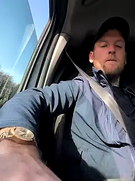 dave32000 online show from February 17, 2026, 11:07 am