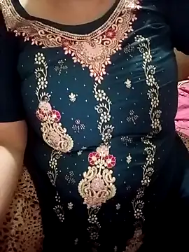Snapshot of Simran_008 chatting on April 23, 2026, 12:29 pm Simran 008 online show from April 23, 2026, 12:29 pm