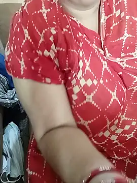 Snapshot of Simran_008 chatting on May 19, 2026, 2:18 am Simran 008 online show from May 19, 2026, 2:18 am