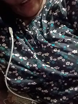 Snapshot of Simran_008 chatting on May 19, 2026, 2:34 pm Simran 008 online show from May 19, 2026, 2:34 pm