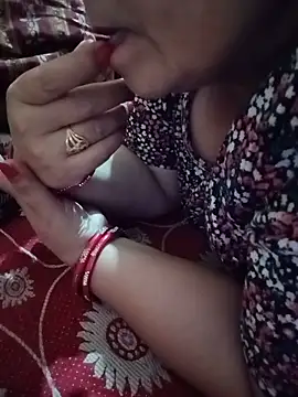 Snapshot of Simran_008 chatting on May 31, 2026, 6:31 am Simran 008 online show from May 31, 2026, 6:31 am