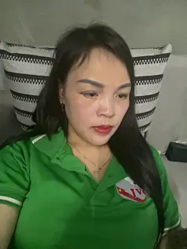 Snapshot of Strawberry-wet chatting on February 20, 2026, 6:59 am Strawberry-wet online show from February 20, 2026, 6:59 am