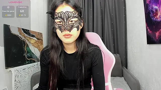 Snapshot of HelenBlazeTrt chatting on April 1, 2026, 2:01 am HelenBlazeTrt online show from April 1, 2026, 2:01 am