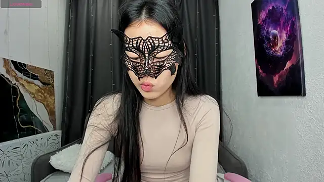 Snapshot of HelenBlazeTrt chatting on April 16, 2026, 1:06 am HelenBlazeTrt online show from April 16, 2026, 1:06 am