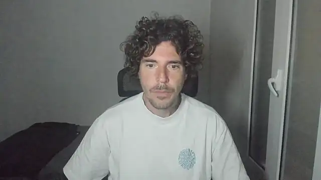 joaquin420 hot online show from April 6, 2026, 5:19 am