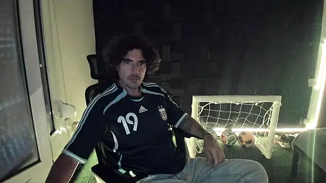 joaquin420 hot online show from June 10, 2026, 7:13 pm