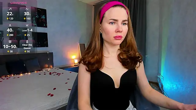 Snapshot of little__isabel chatting on March 3, 2026, 1:23 am little isabel online show from March 3, 2026, 1:23 am