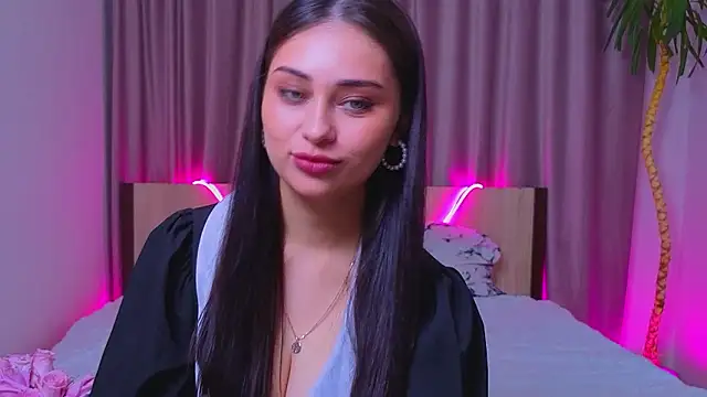 Snapshot of Sofia_Plump chatting on February 15, 2026, 2:03 pm Sofia Plump online show from February 15, 2026, 2:03 pm