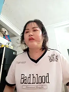 Snapshot of Kee-kimlee chatting on April 10, 2026, 1:55 am Kee-kimlee online show from April 10, 2026, 1:55 am