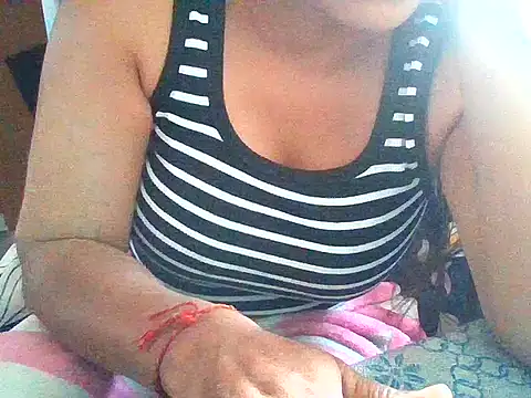 02Hot-Queen online show from February 21, 2026, 4:46 am