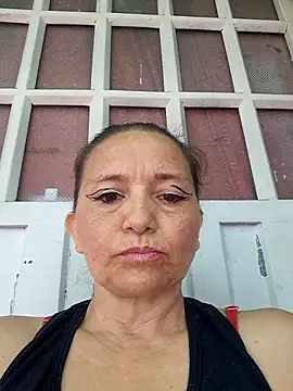 Alexamontiel  online show from March 15, 2026, 4:13 pm