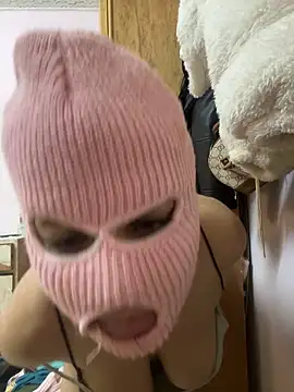 faettaa online show from February 11, 2026, 3:28 pm