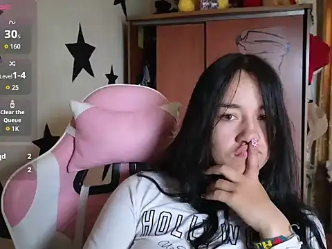  angela45cute online show from March 3, 2026, 12:22 pm