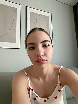 Snapshot of _Patricia_P chatting on May 2, 2026, 4:17 am Patricia P online show from May 2, 2026, 4:17 am