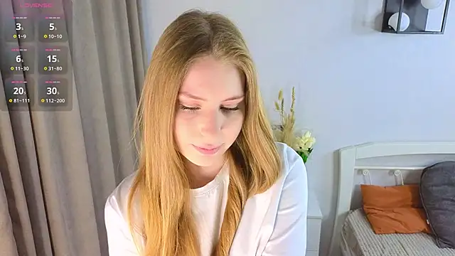 Snapshot of CharityKhamo chatting on March 4, 2026, 3:45 am CharityKhamo online show from March 4, 2026, 3:45 am