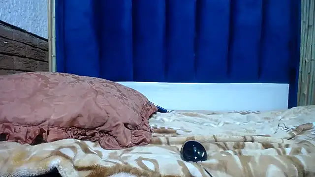 Snapshot of Tallgoddess chatting on February 27, 2026, 11:38 pm Tallgoddess online show from February 27, 2026, 11:38 pm