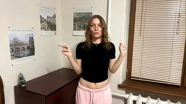 Snapshot of MillySwolley chatting on February 12, 2026, 4:13 pm MillySwolley online show from February 12, 2026, 4:13 pm