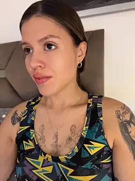 Snapshot of GabrielaS_ chatting on May 27, 2026, 10:40 pm GabrielaS online show from May 27, 2026, 10:40 pm