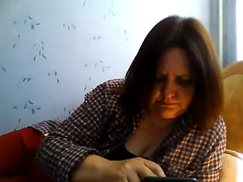 Snapshot of LockyCharm111 chatting on April 26, 2026, 10:02 am LockyCharm111 online show from April 26, 2026, 10:02 am