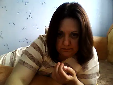 Snapshot of LockyCharm111 chatting on June 7, 2026, 5:00 am LockyCharm111 online show from June 7, 2026, 5:00 am