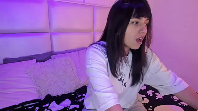 Xara u online show from April 8, 2026, 7:47 pm