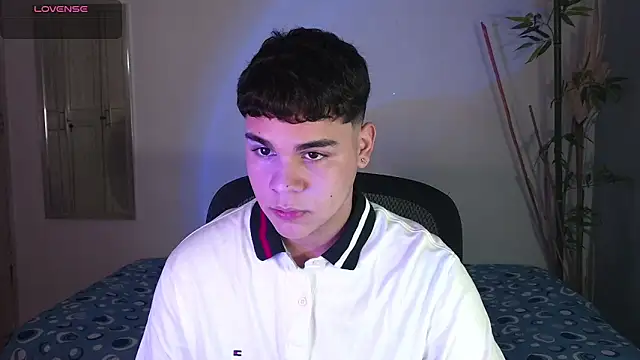 Snapshot of eithan_jonnes chatting on February 26, 2026, 7:57 pm eithan jonnes online show from February 26, 2026, 7:57 pm