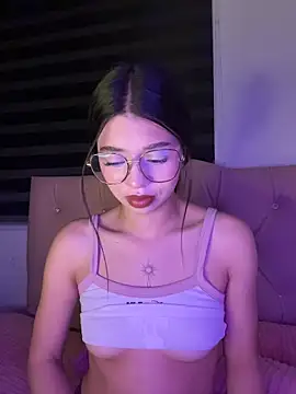 Snapshot of Deva_00 chatting on March 2, 2026, 7:15 am Deva 00 online show from March 2, 2026, 7:15 am