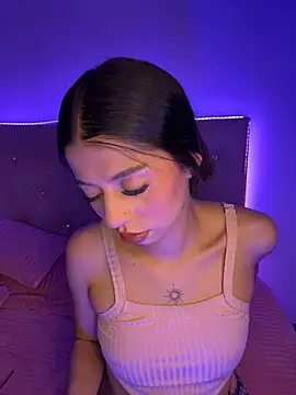 Deva 00 online show from April 10, 2026, 4:50 am