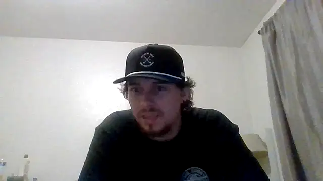 Snapshot of Tallhungandcloudy chatting on February 10, 2026, 4:16 am Tallhungandcloudy online show from February 10, 2026, 4:16 am