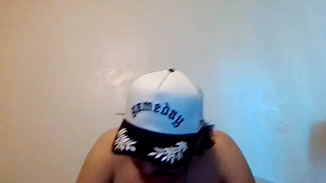 Snapshot of Tallhungandcloudy chatting on February 28, 2026, 11:50 pm Tallhungandcloudy online show from February 28, 2026, 11:50 pm