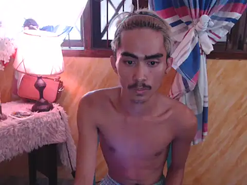 Snapshot of PlayWSlimm chatting on March 20, 2026, 4:06 am PlayWSlimm online show from March 20, 2026, 4:06 am