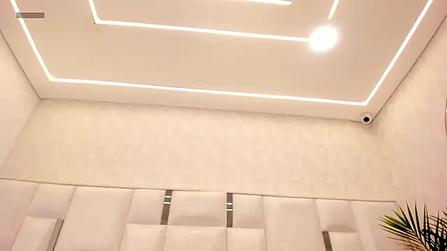 Nylaharris online show from March 15, 2026, 8:37 pm