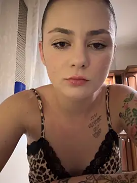 alwayshornyvivi online show from February 11, 2026, 9:09 pm