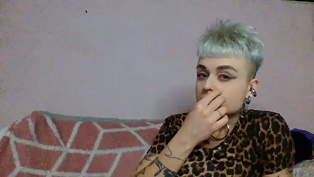 Snapshot of AlisaDear257 chatting on February 15, 2026, 7:10 pm AlisaDear257 online show from February 15, 2026, 7:10 pm