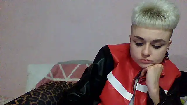 Snapshot of AlisaDear257 chatting on February 21, 2026, 7:48 pm AlisaDear257 online show from February 21, 2026, 7:48 pm