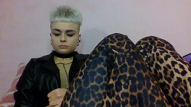 Snapshot of AlisaDear257 chatting on February 28, 2026, 12:50 pm AlisaDear257 online show from February 28, 2026, 12:50 pm