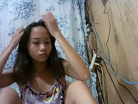 Snapshot of Asianpinay_Skinny1818 chatting on March 22, 2026, 11:35 am Asianpinay Skinny1818 online show from March 22, 2026, 11:35 am