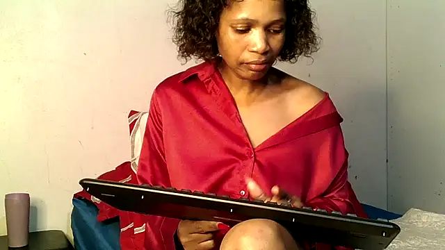 Snapshot of Mabelle_Eveline chatting on March 11, 2026, 7:09 pm Mabelle Eveline online show from March 11, 2026, 7:09 pm