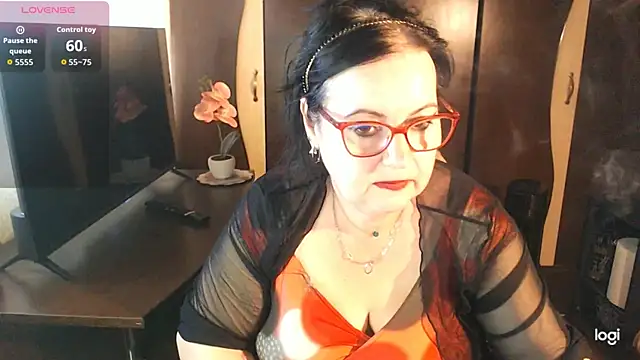 exiMIlf online show from June 19, 2026, 2:10 pm
