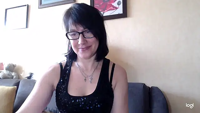 Snapshot of Vlastelina chatting on March 8, 2026, 5:44 am Vlastelina online show from March 8, 2026, 5:44 am