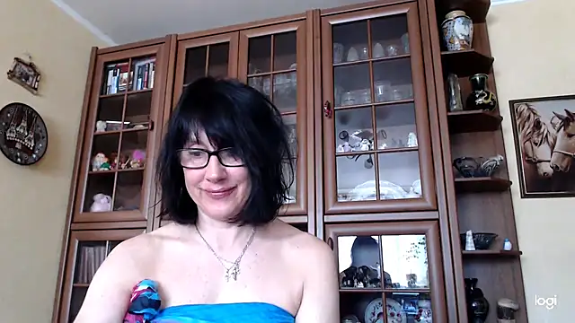 Snapshot of Vlastelina chatting on March 13, 2026, 6:42 am Vlastelina online show from March 13, 2026, 6:42 am