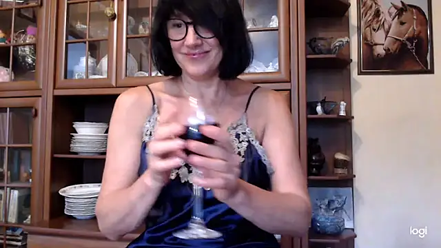 Snapshot of Vlastelina chatting on July 14, 2026, 12:33 pm Vlastelina online show from July 14, 2026, 12:33 pm