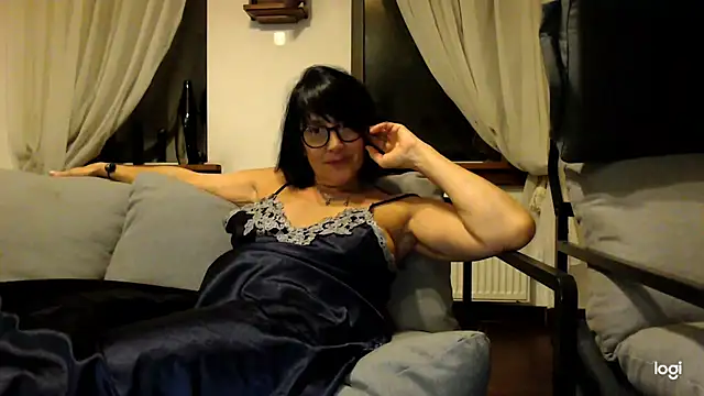 Snapshot of Vlastelina chatting on July 18, 2026, 7:06 pm Vlastelina online show from July 18, 2026, 7:06 pm