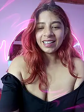 lunabloom2 online show from February 11, 2026, 3:06 pm