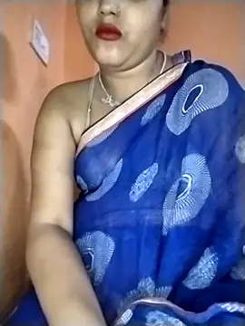 Snapshot of Nency_Love143 chatting on April 18, 2026, 5:39 pm Nency Love143 online show from April 18, 2026, 5:39 pm