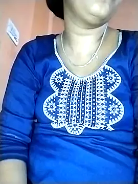 Snapshot of Nency_Love143 chatting on April 25, 2026, 6:49 pm Nency Love143 online show from April 25, 2026, 6:49 pm