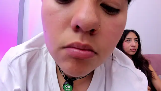 Gaia n Nix online show from April 2, 2026, 4:32 am